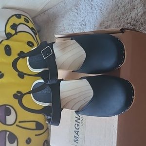 Magnafied Denmark Black Leather High Heel Buckle Clogs